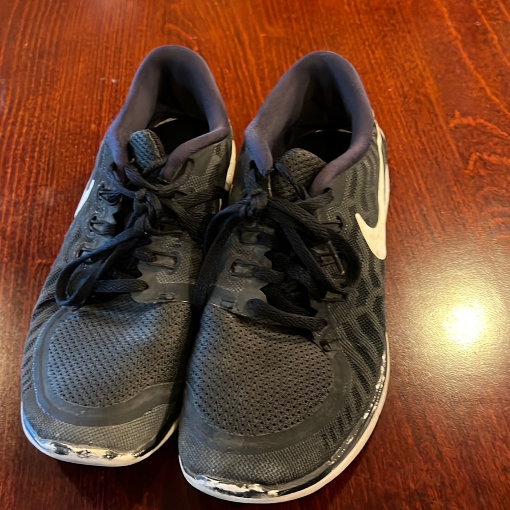 Black Nike Free Run